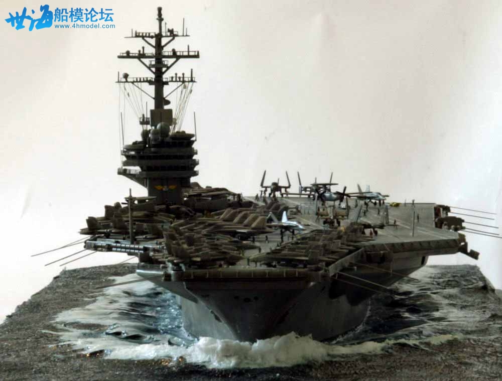 cvn76-04.jpg