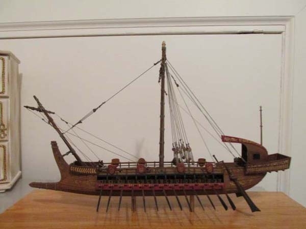 greek-ship-001.jpg