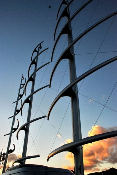 Maltese_Falcon_masts.jpg