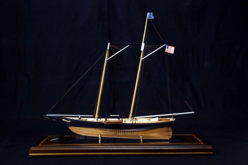 america-full-hull-yht-webamerica011.jpg