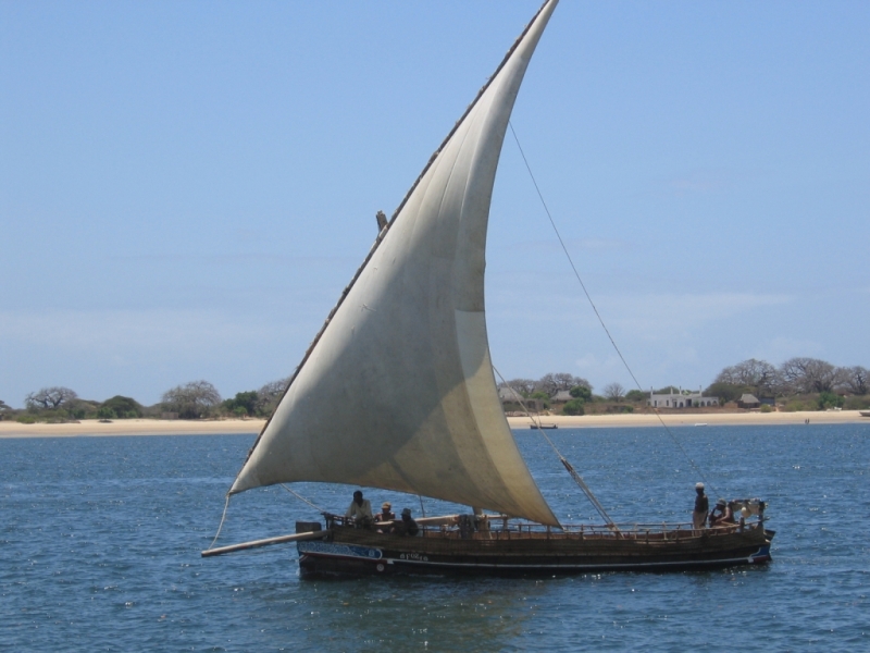 Lamu_dhow_5.jpg