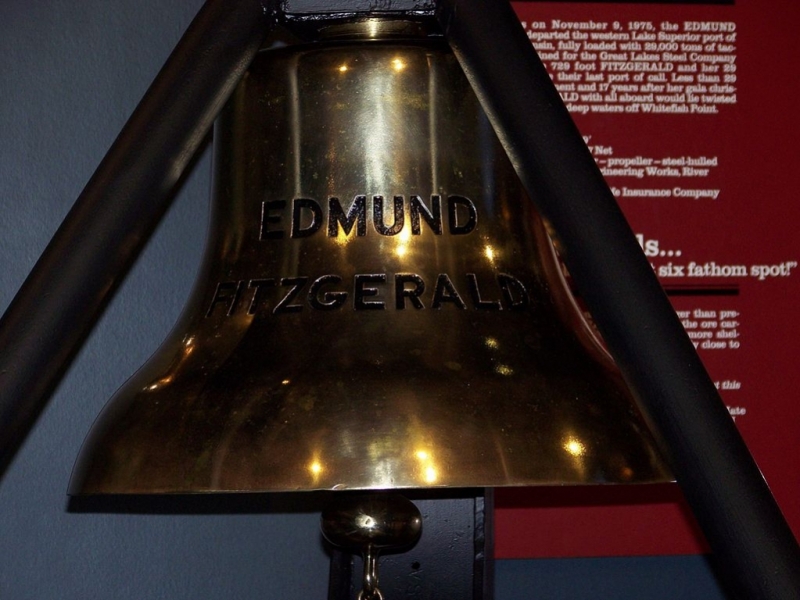 1024px-Ships_Bell_2.JPG