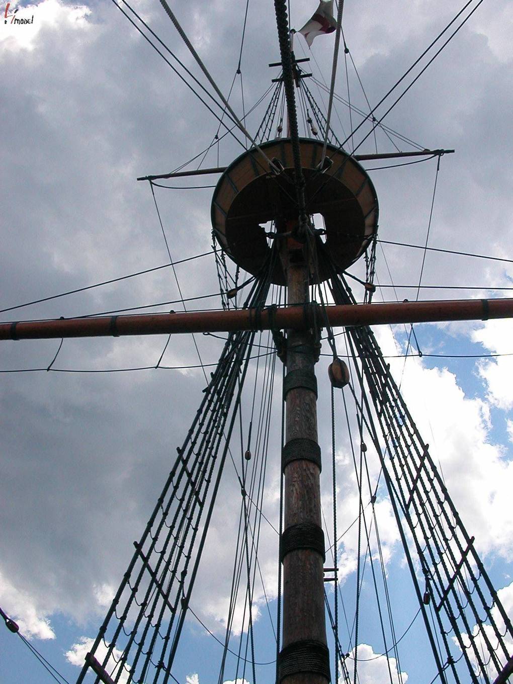 Mayflower_II_mast.jpg